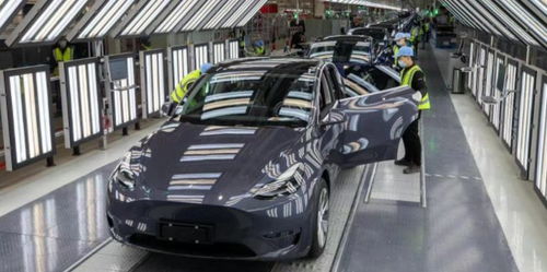 燃油车也低头 特斯拉Model Y 以月销冠军姿态，改写中国汽车市场规则